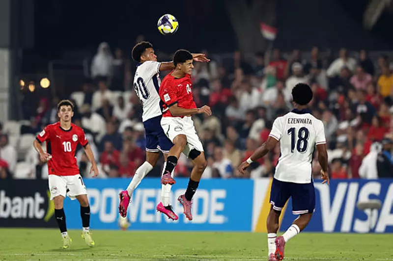منتخب مصر يستنفذ بطاقتي التحدي ضد إنجلترا في المونديال